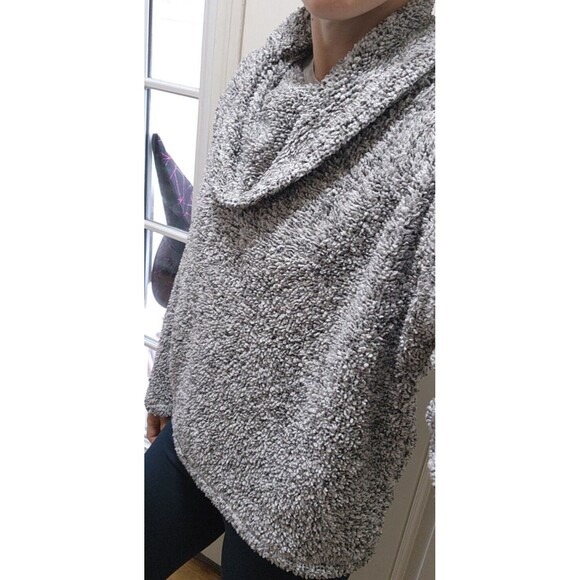 Faux Fur Cowl Neck Long Sleeve Sweater Gray Soft Cozy Women's Medium - Picture 2 of 12